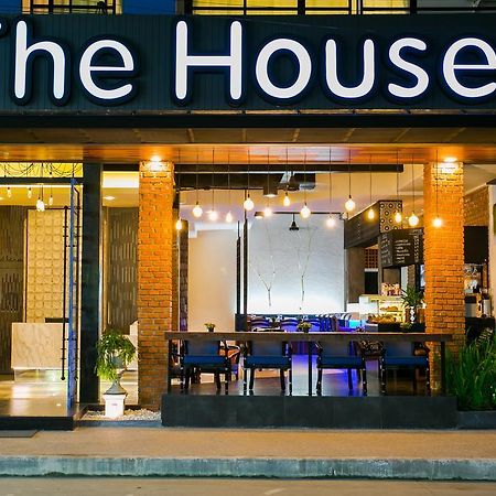 The House Patong Hotell Eksteriør bilde