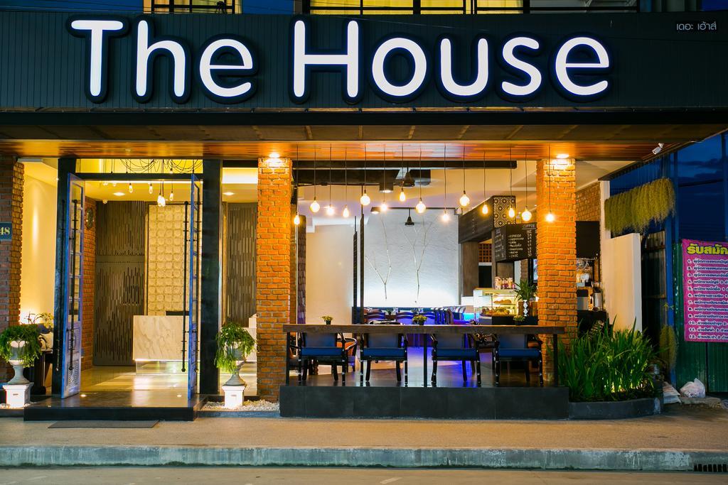 The House Patong Hotell Eksteriør bilde