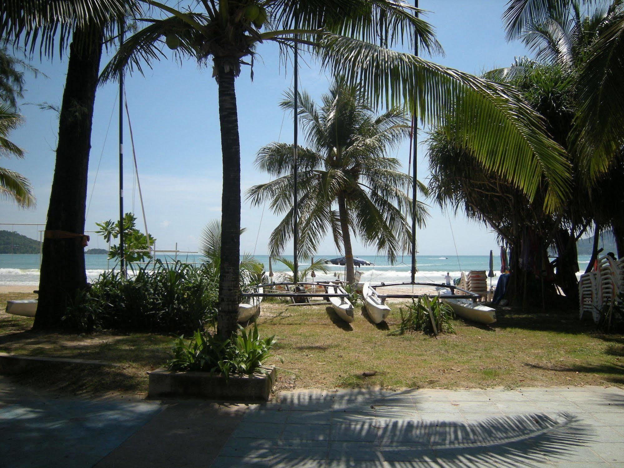 The House Patong Hotell Eksteriør bilde